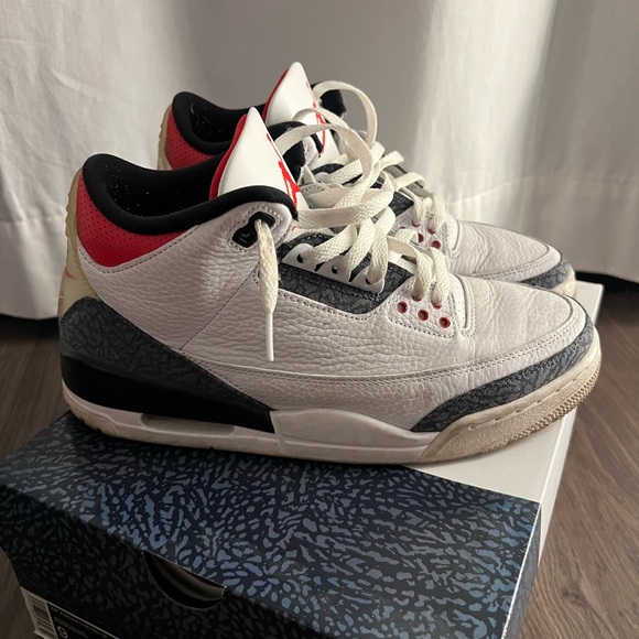 Jordan 3 Fire Red - Picture 4 of 8